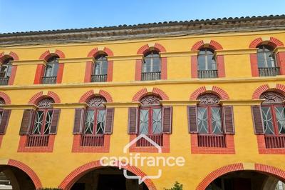 Maison - 450 m² - 11 pièces