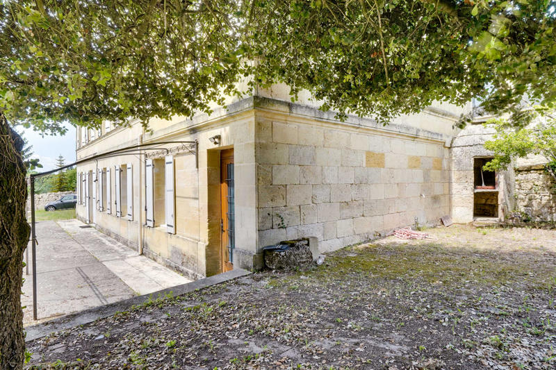 Maison - 160 m² - 6 pièces