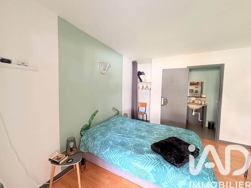 Maison - 300 m² - 11 pièces