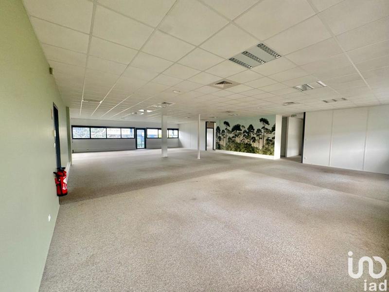 Local commercial - 941 m²