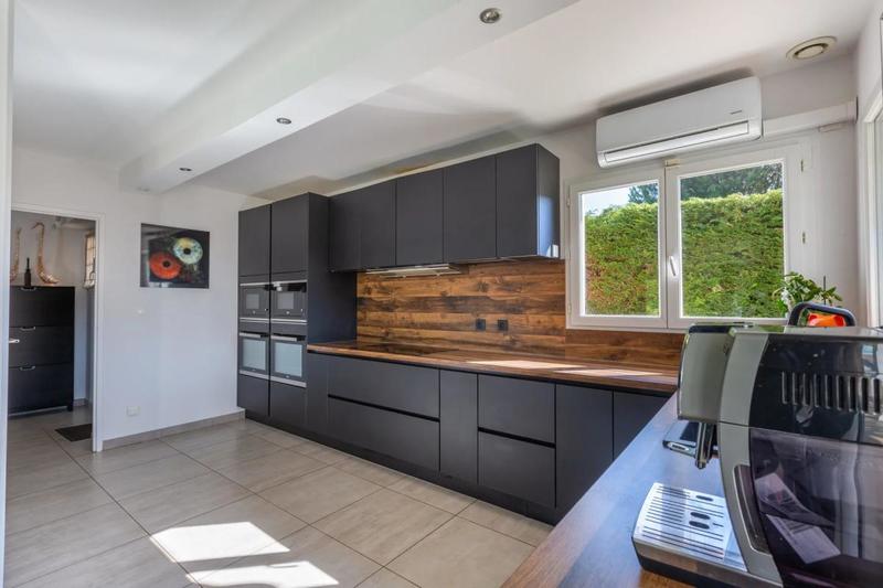 Maison - 176 m² - 5 pièces