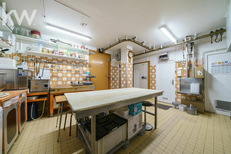 Fonds de commerce - Magasins - 106 m²