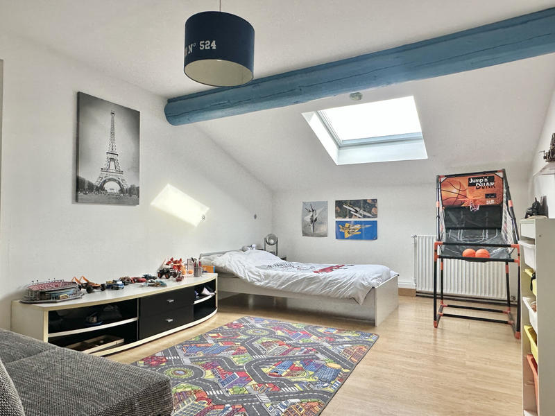 Maison - 192 m² - 7 pièces