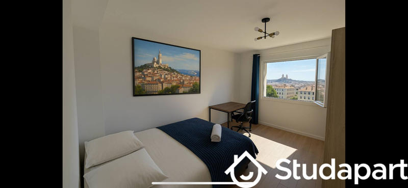 Chambre - 13 m² - 1 pièce