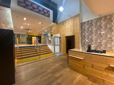 Local commercial - 375 m²