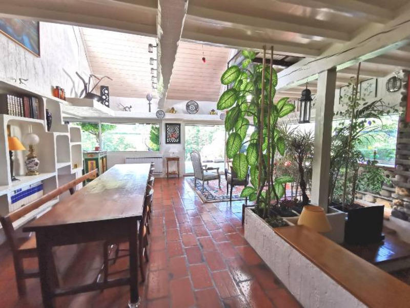 Maison - 230 m² - 8 pièces