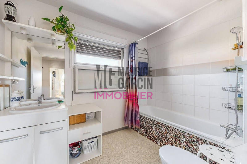 Maison - 102 m² - 5 pièces