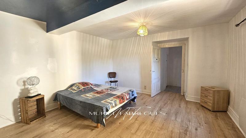 Maison - 530 m² - 18 pièces