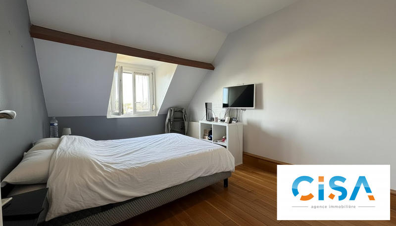 Maison traditionnelle - 127 m² - 6 pièces