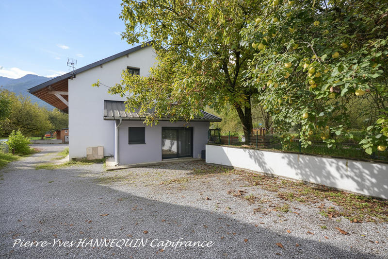 Maison - 187 m² - 7 pièces