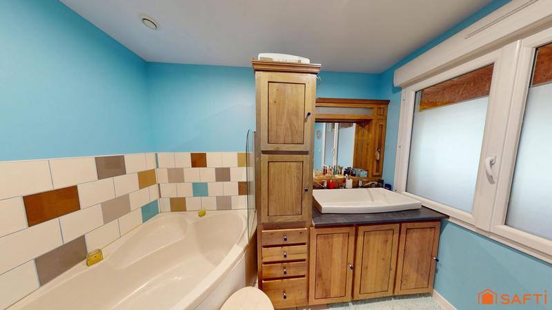 Maison - 205 m² - 5 pièces