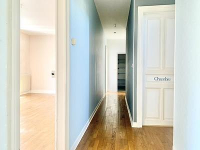 Appartement - 94 m² - 4 pièces