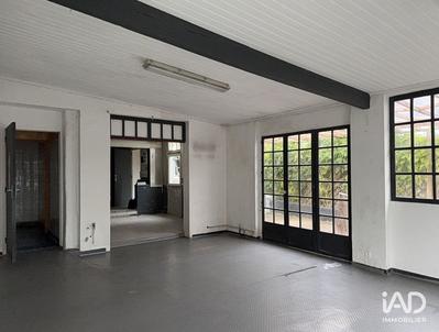 Local commercial - 75 m² - 4 pièces