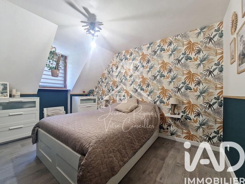 Maison - 93 m² - 5 pièces