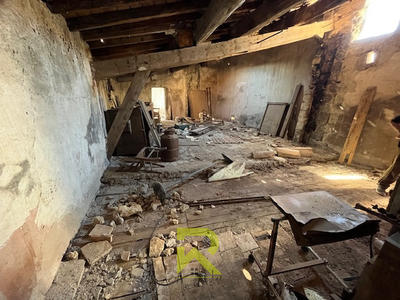 Maison de village - 161 m² - 1 pièce