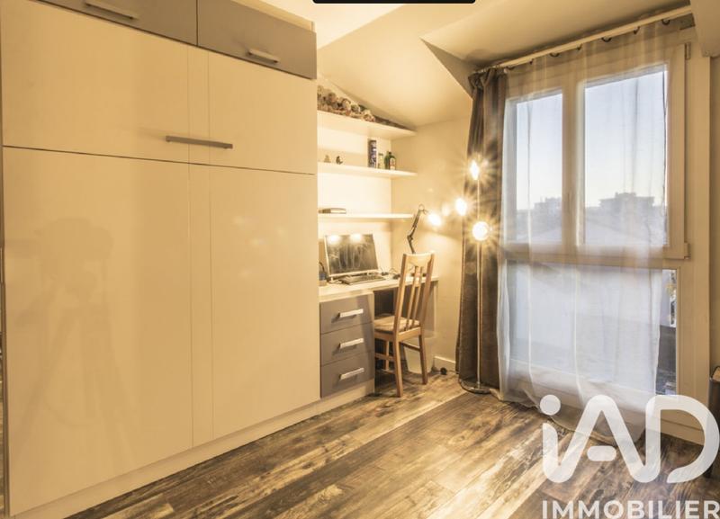 Maison - 81 m² - 5 pièces