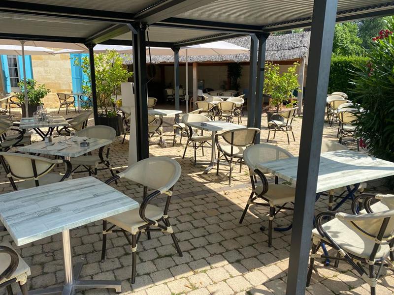 Maison - 420 m² - 10 pièces