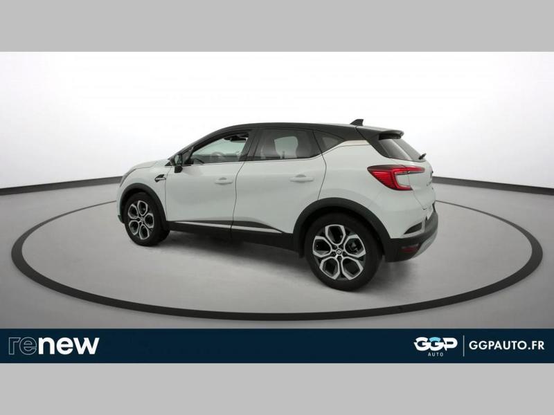 Renault Captur E-Tech full hybrid 145 Techno fast track