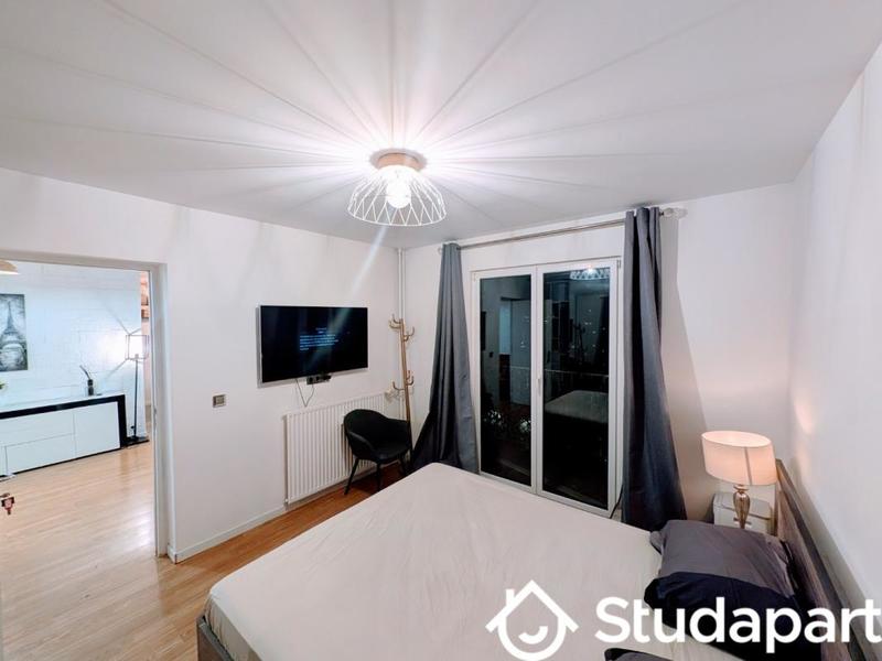 Chambre - 11 m² - 1 pièce