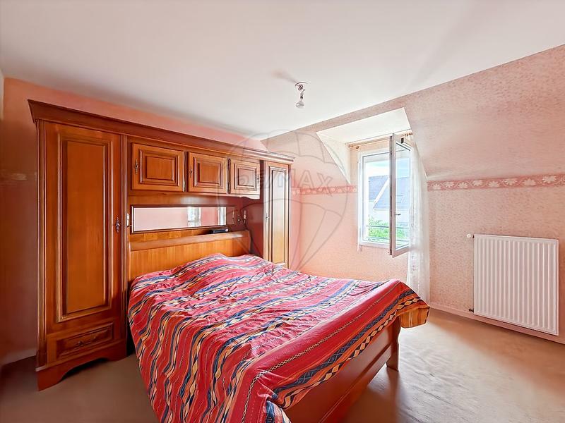 Maison - 95 m² - 5 pièces