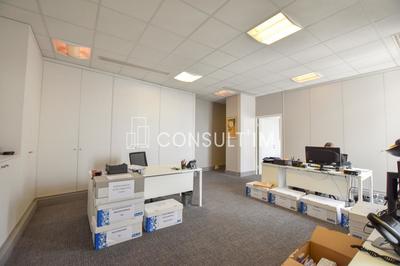 Bureau - 366 m²