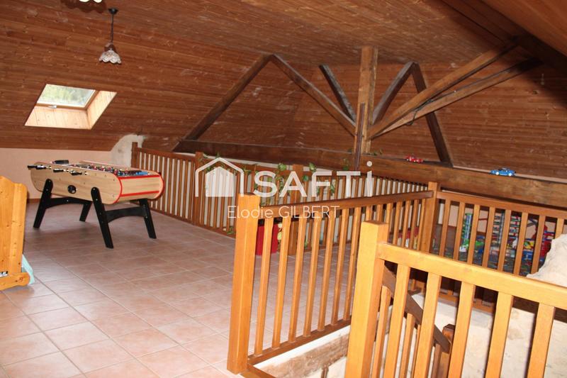 Maison - 228 m² - 6 pièces