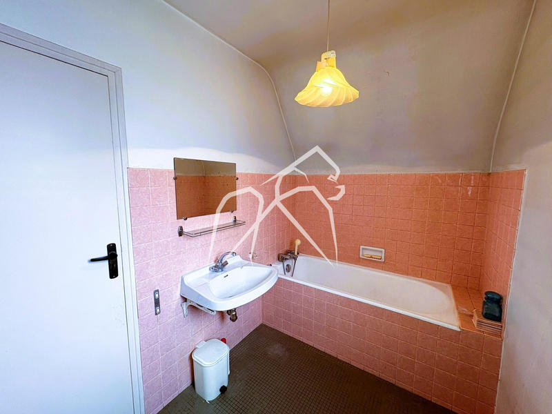 Maison - 154 m² - 7 pièces