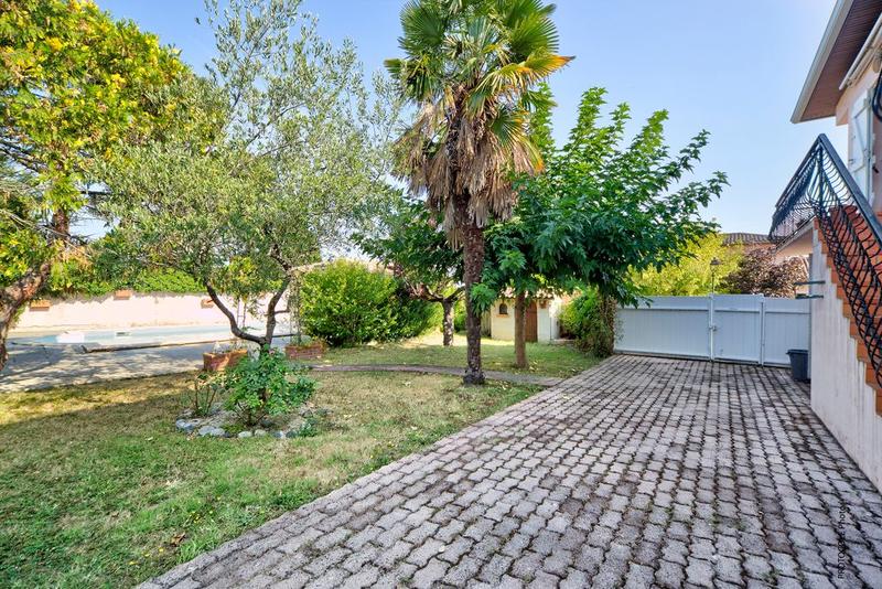 Maison - 217 m² - 7 pièces