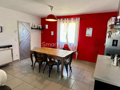 Villa - 100 m² - 5 pièces