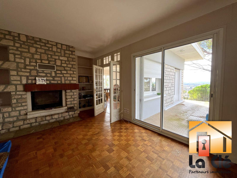 Maison - 193 m² - 5 pièces