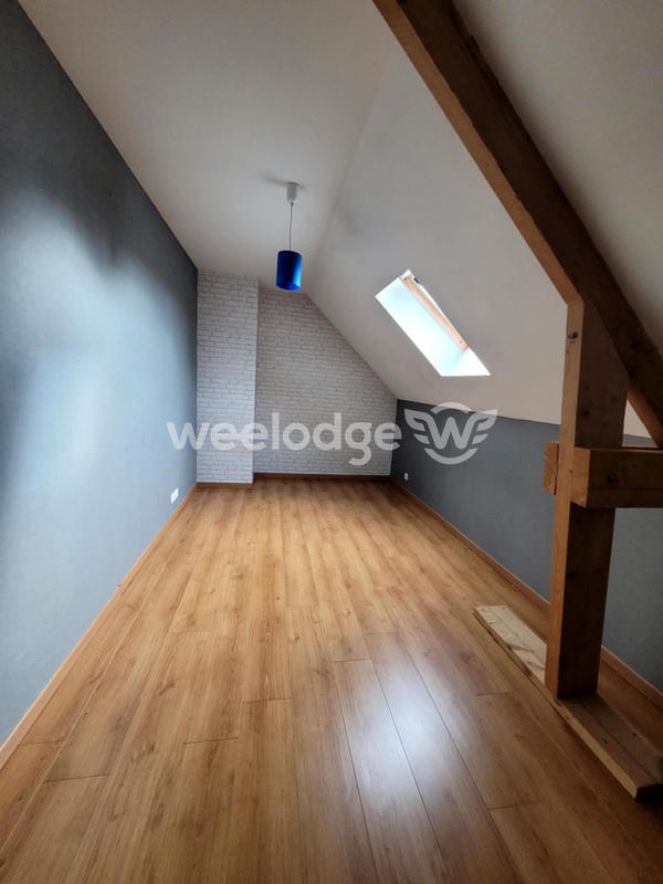 Maison - 162 m² - 8 pièces