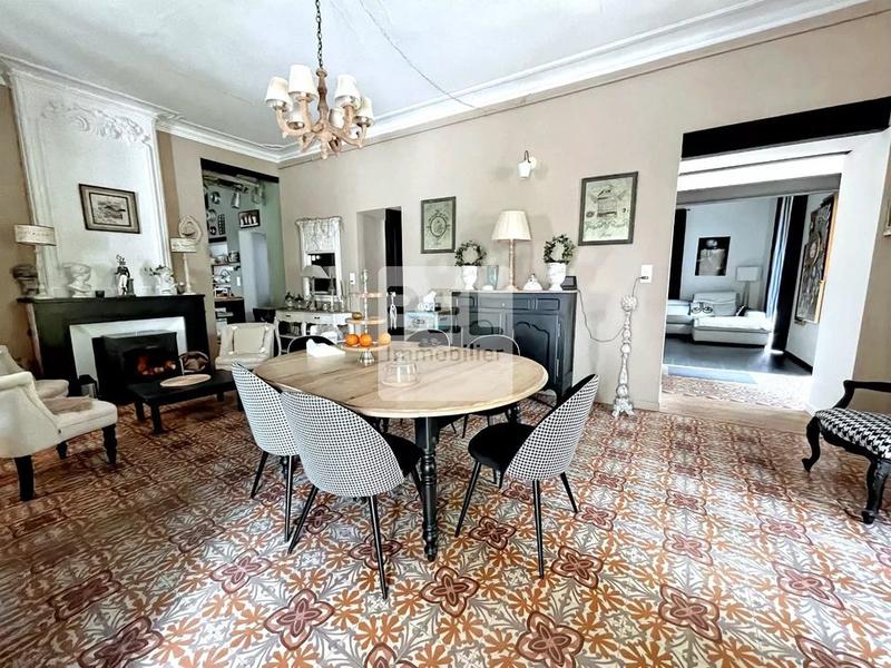 Maison de maîtres - 182 m² - 6 pièces