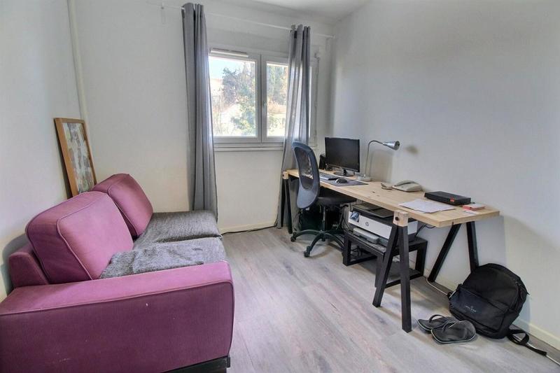 Appartement - 84 m² - 4 pièces