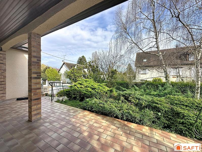 Maison - 122 m² - 5 pièces