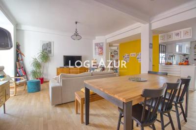 Appartement - 100 m² - 4 pièces