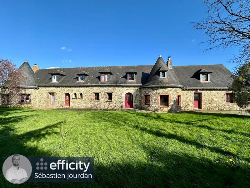 Longère - 400 m² - 12 pièces