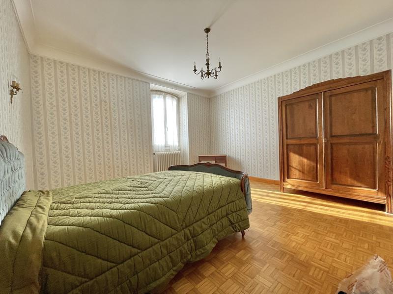 Maison traditionnelle - 120 m² - 6 pièces