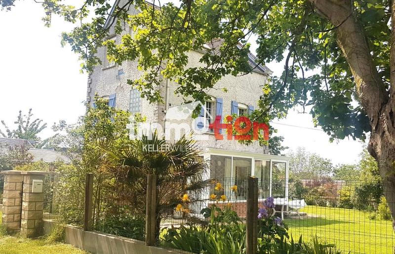 Maison - 143 m² - 8 pièces