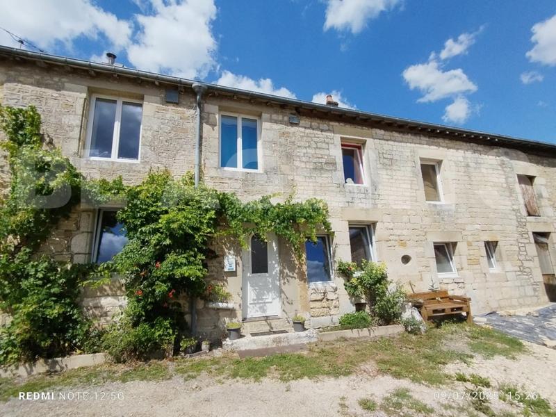 Maison - 220 m² - 9 pièces