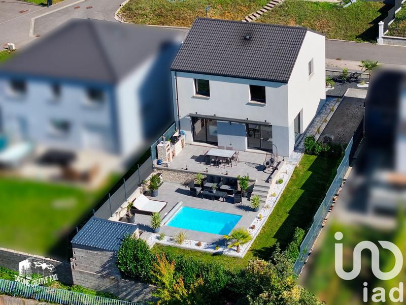 Maison - 106 m² - 5 pièces