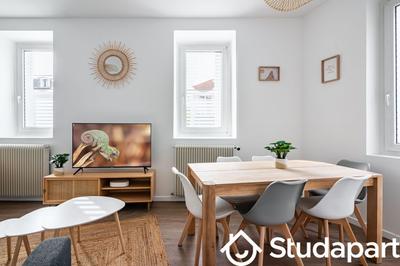 Chambre - 192 m² - 1 pièce