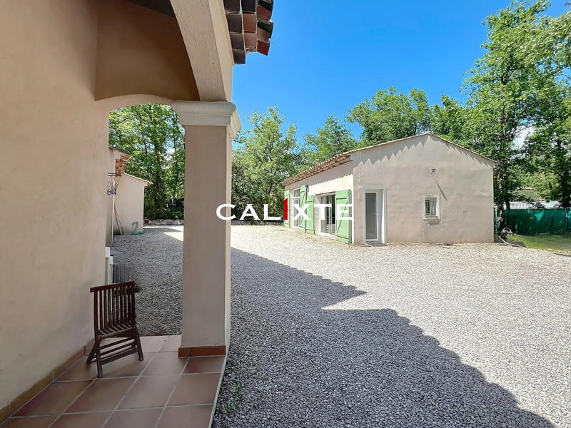 Villa - 215 m² - 5 pièces