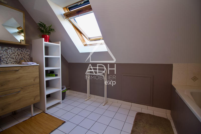 Maison - 136 m² - 6 pièces