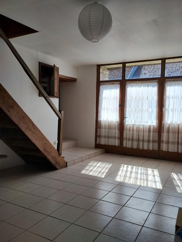 Maison - 202 m² - 7 pièces