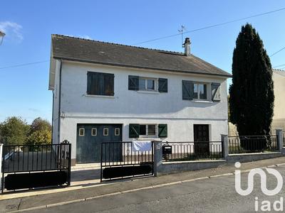 Maison - 96 m² - 5 pièces