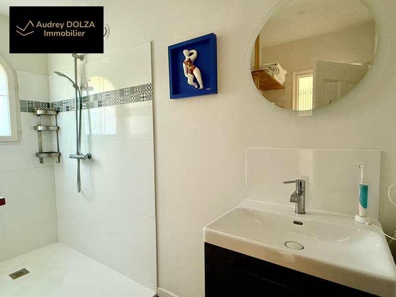 Maison - 186 m² - 8 pièces