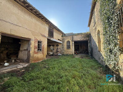 Propriété - 296 m² - 3 pièces