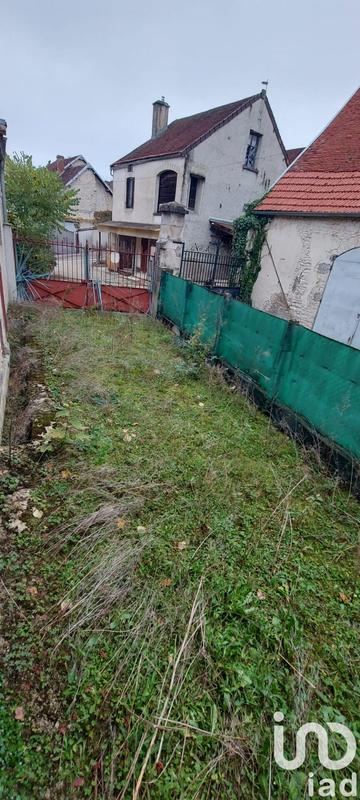 Maison - 213 m² - 8 pièces