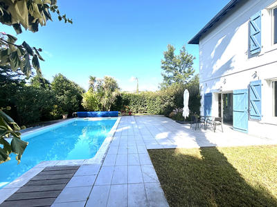 Maison - 140 m² - 5 pièces