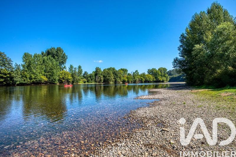 Maison - 230 m² - 7 pièces